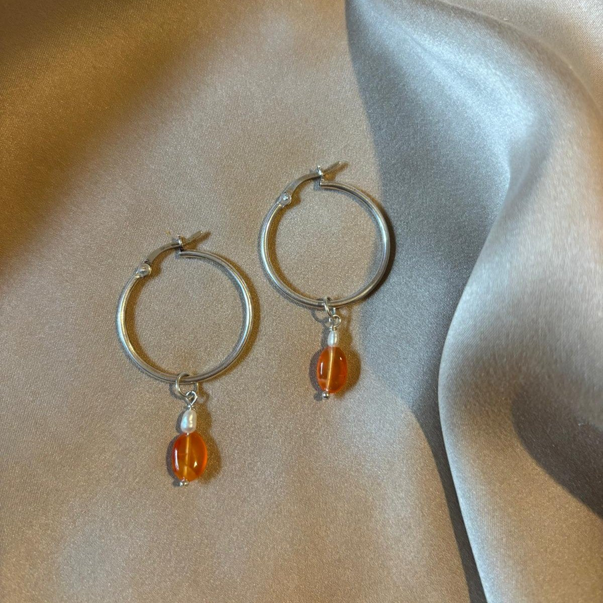 ISHARA Earrings Carnelian & Pearl